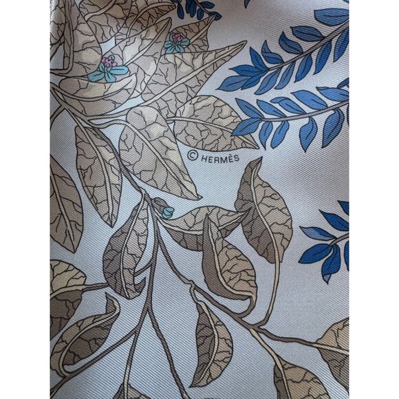 NWT Hermes Reversible 100% Silk Scarf, 90cm, Faivre Design, Double Face, Blue - Picture 15 of 16